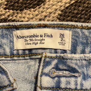 Abercrombie & Fitch '90s Straight Ultra High Rise Jeans